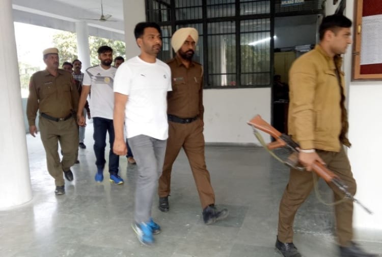 Three convicts sentenced to ten years