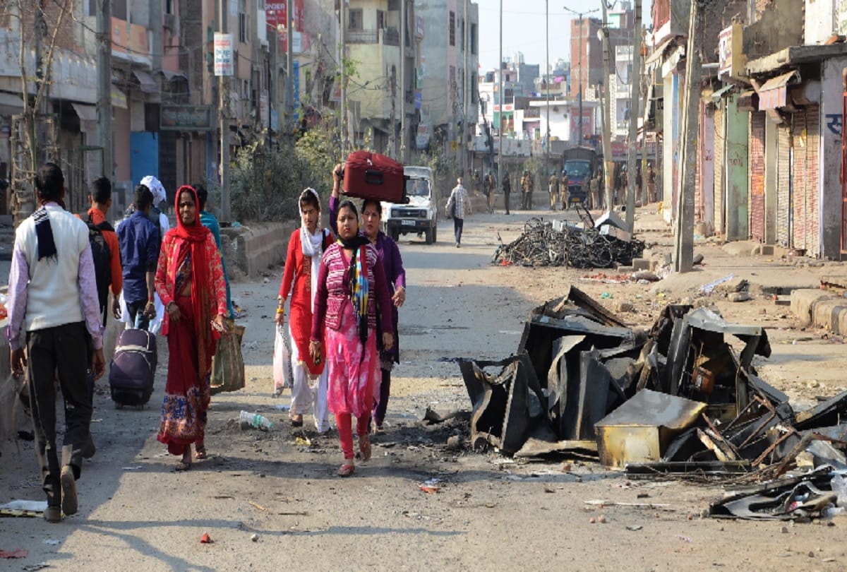 More than two hundred families left their homes in panic after violence in Delhi