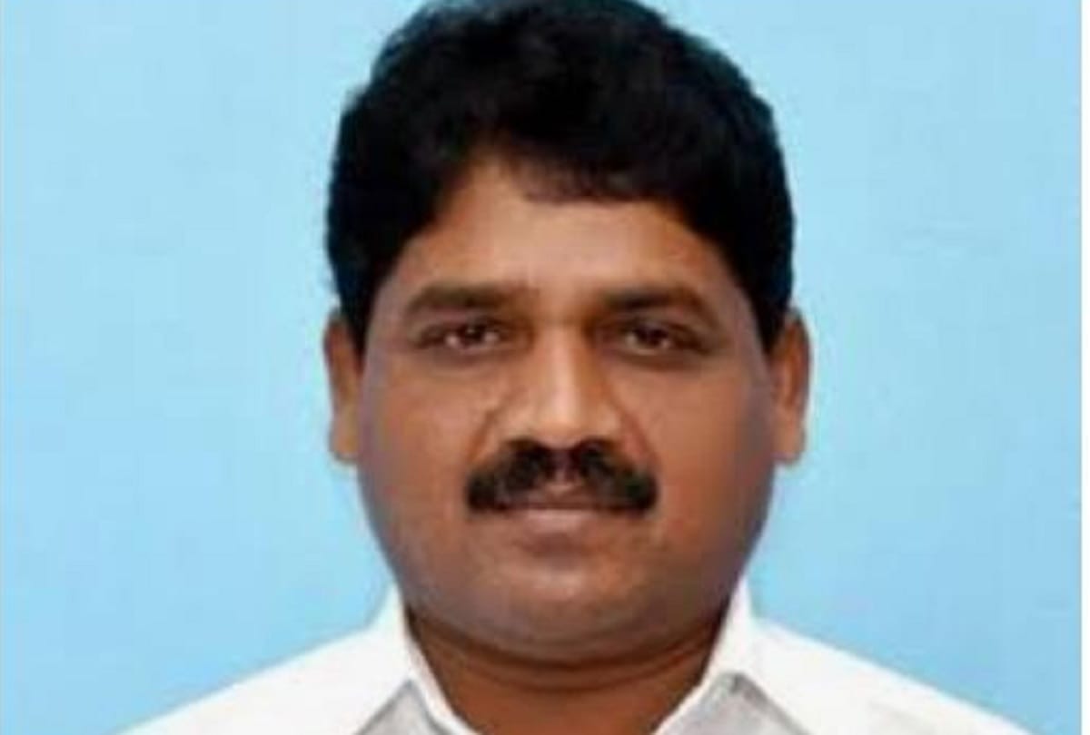 KPP Samy former state minister and DMK MLA from Tiruvottiyur passed away at the age of 57