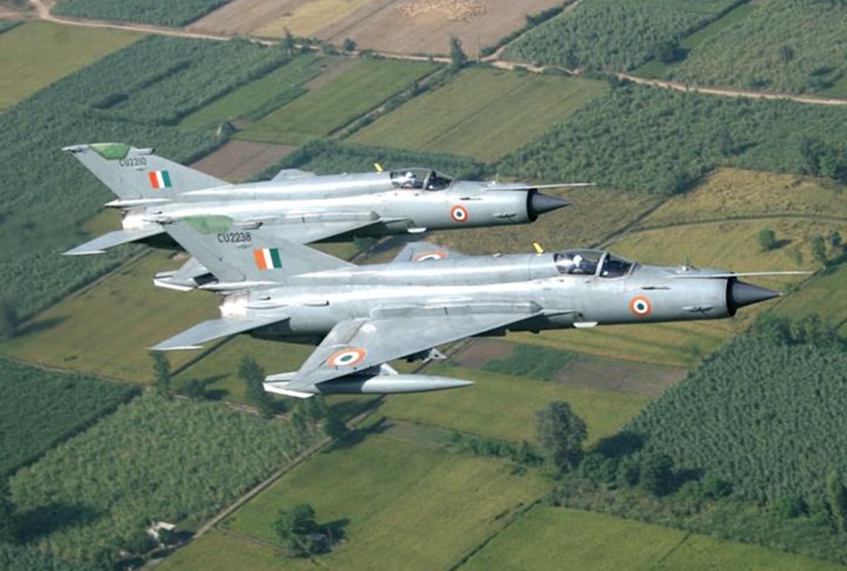 MiG-21 Crash fighter aircraft is being called Flying Coffin Know everything about Indian Air Force plane
