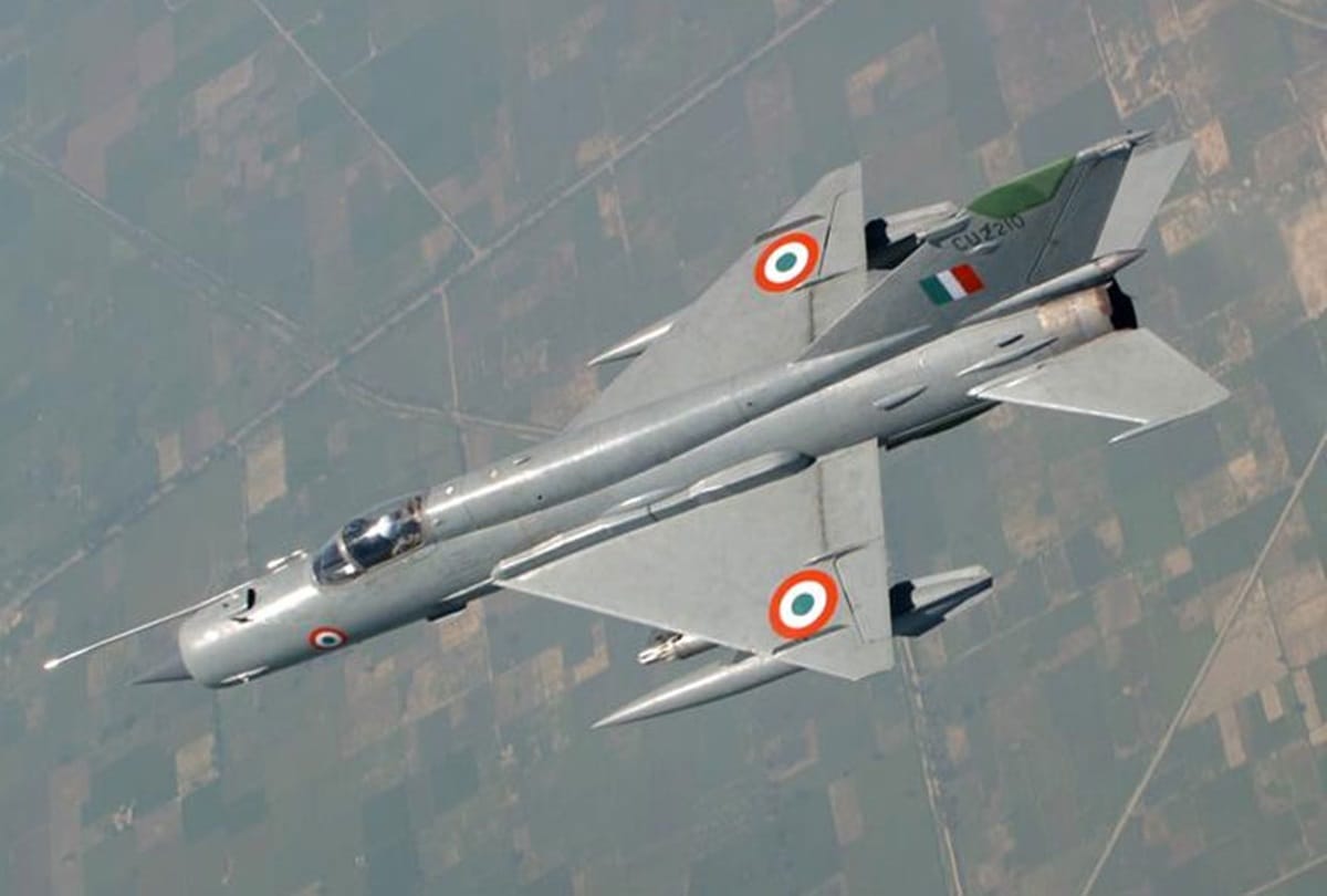 A Mig21 aircraft of Air Force crashed near Jaisalmer news in Hindi