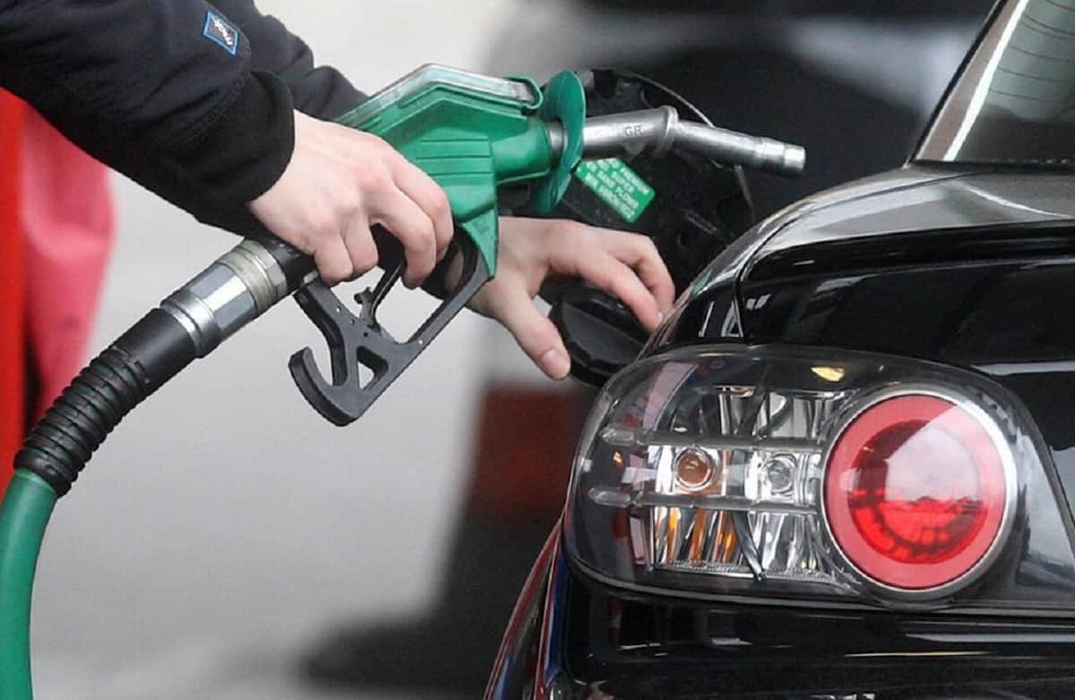 PM Rishi Sunak says petrol car sales ban UK delayed by five years sets 2035 deadline