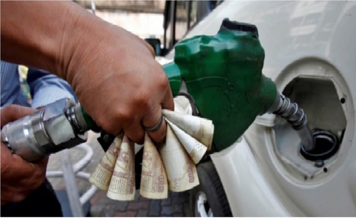 prayagraj news: continue increase in the price of petrol and diesel