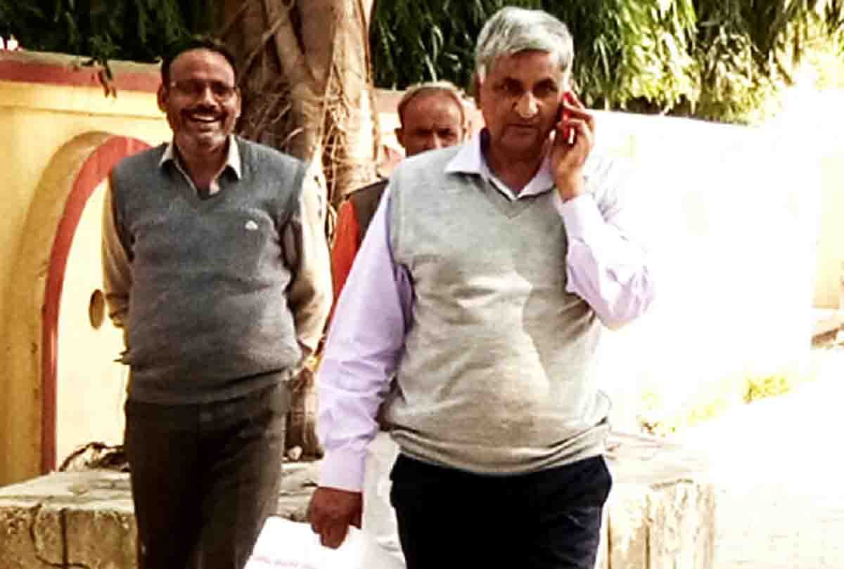 Akhilesh Yadav on CBI radar in mining scam