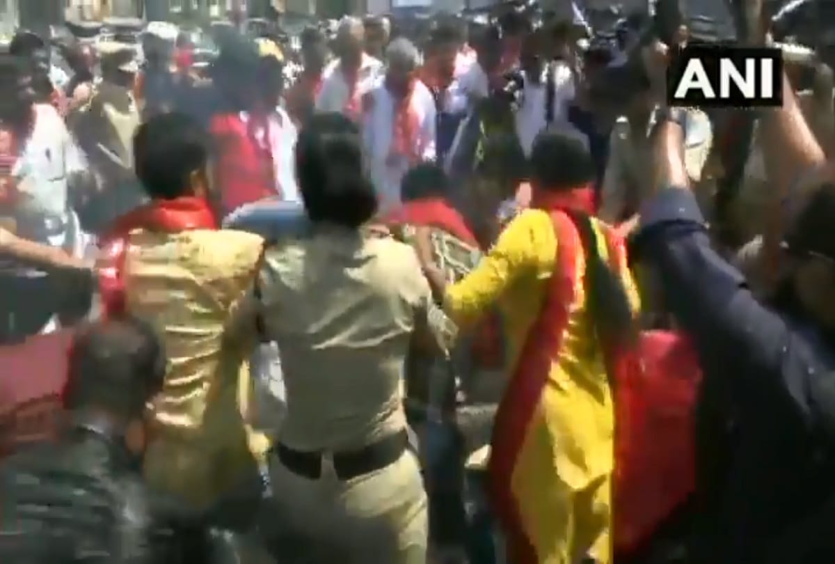 Police detain CPI members for attempt to burn effigy of Union Home Minister Amit Shah in Hyderabad