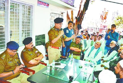 tight security arrangements in firozabad over juma ki Namaj