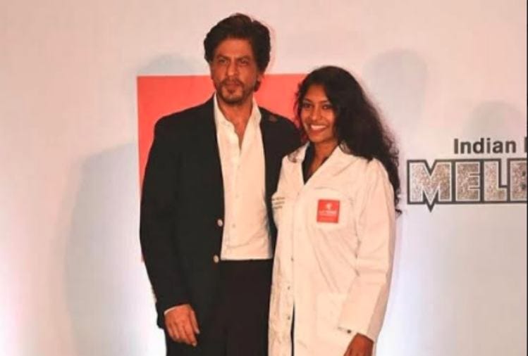 shahrukh khan gave law trobe scholarship to gopika kottantharayil for her work