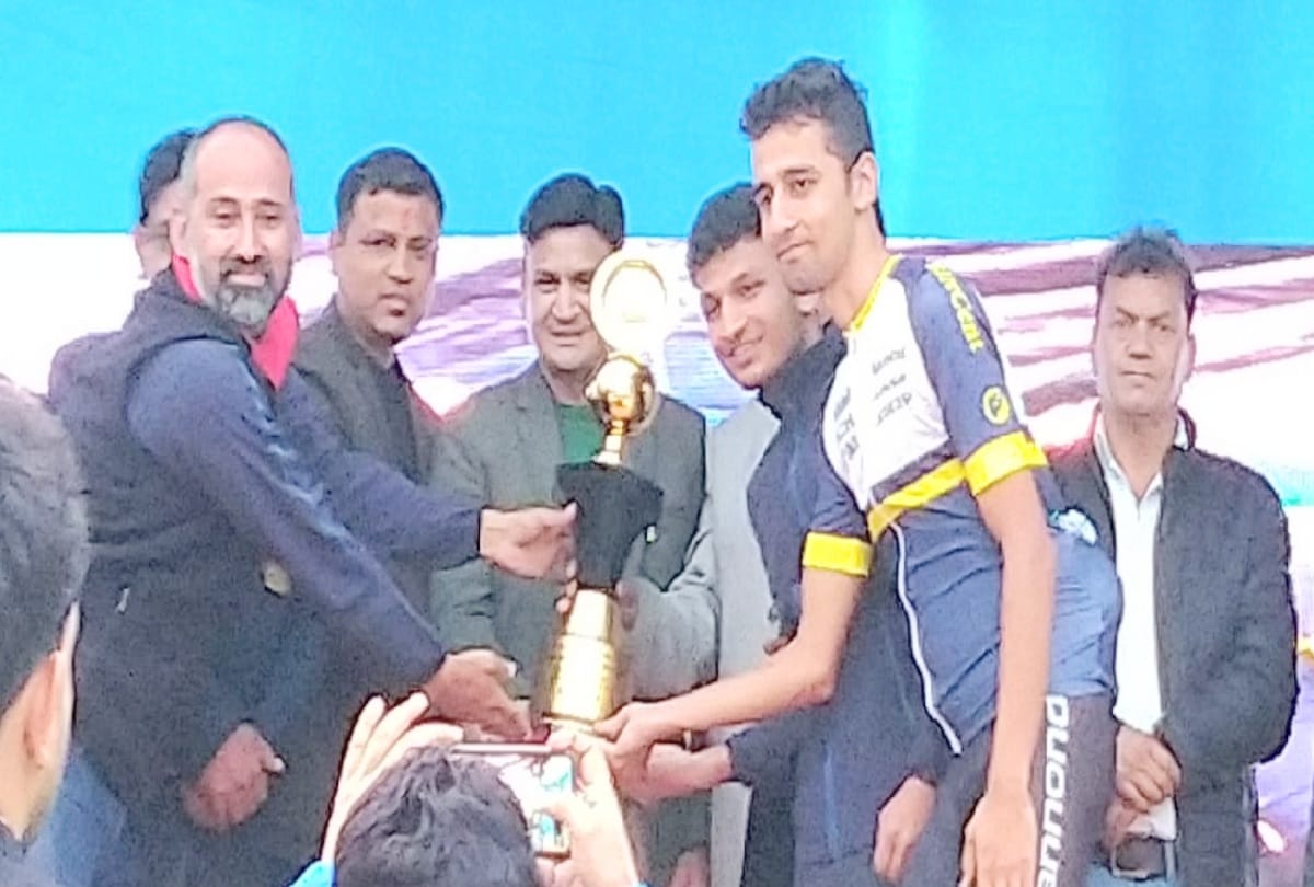 Shivane again dominates MTB Cycle Race, wins Silver and Bronze