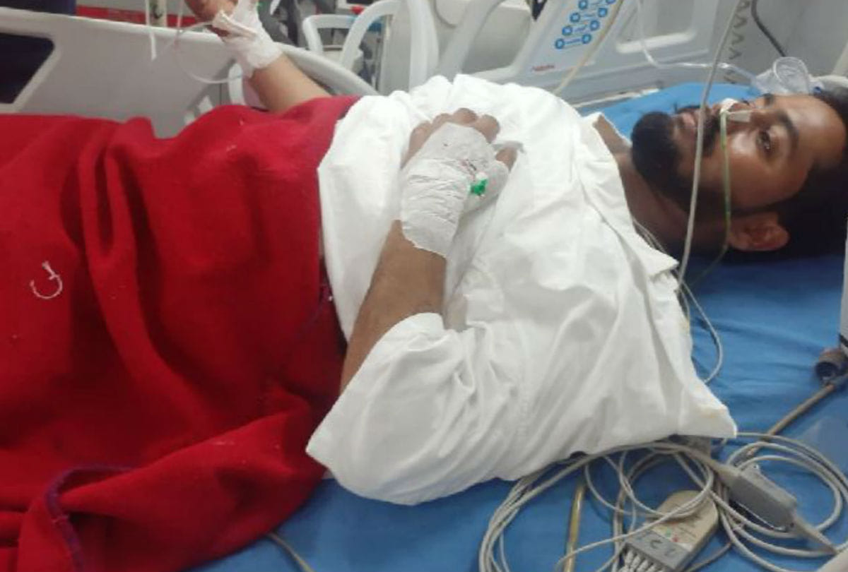 Agra Student injured in Delhi Violence