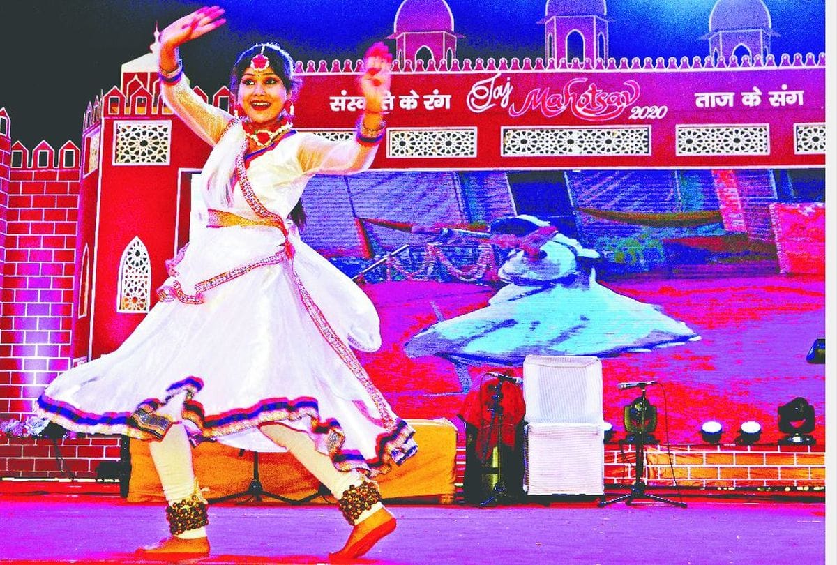 Taj Mahotsav 2020 extended three days