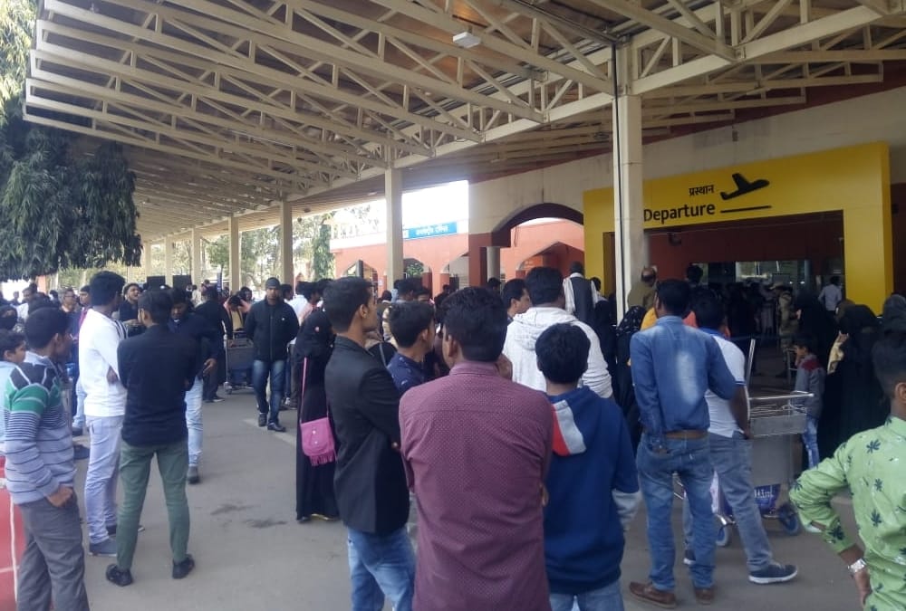 Saudi Arab cancels Visa of Indian travellers because of corona virus.