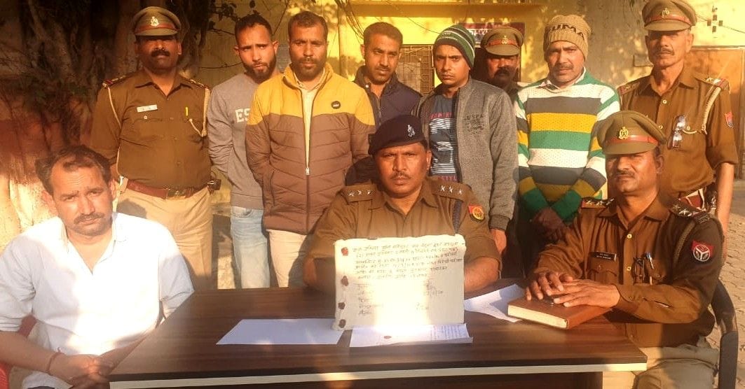 Hathras: Gang of solvers caught with answer books in UP board exam