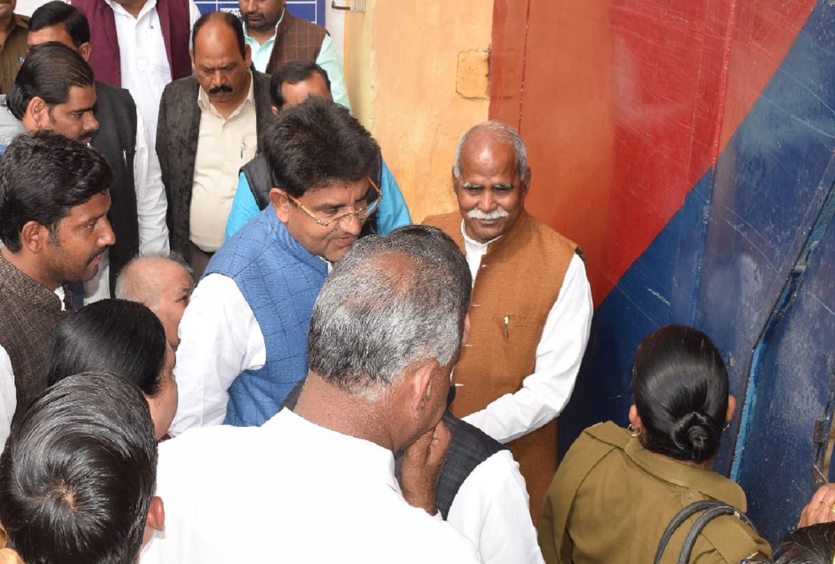 30 CCTV cameras installed to monitor Azam Khan in Sitapur Jail