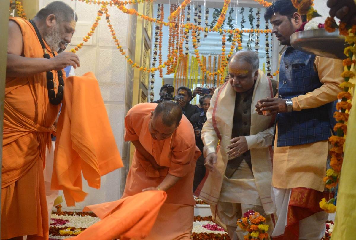 Chief Minister Yogi Adityanath inaugrated Chowk Koneshwar Temple in Lucknow.