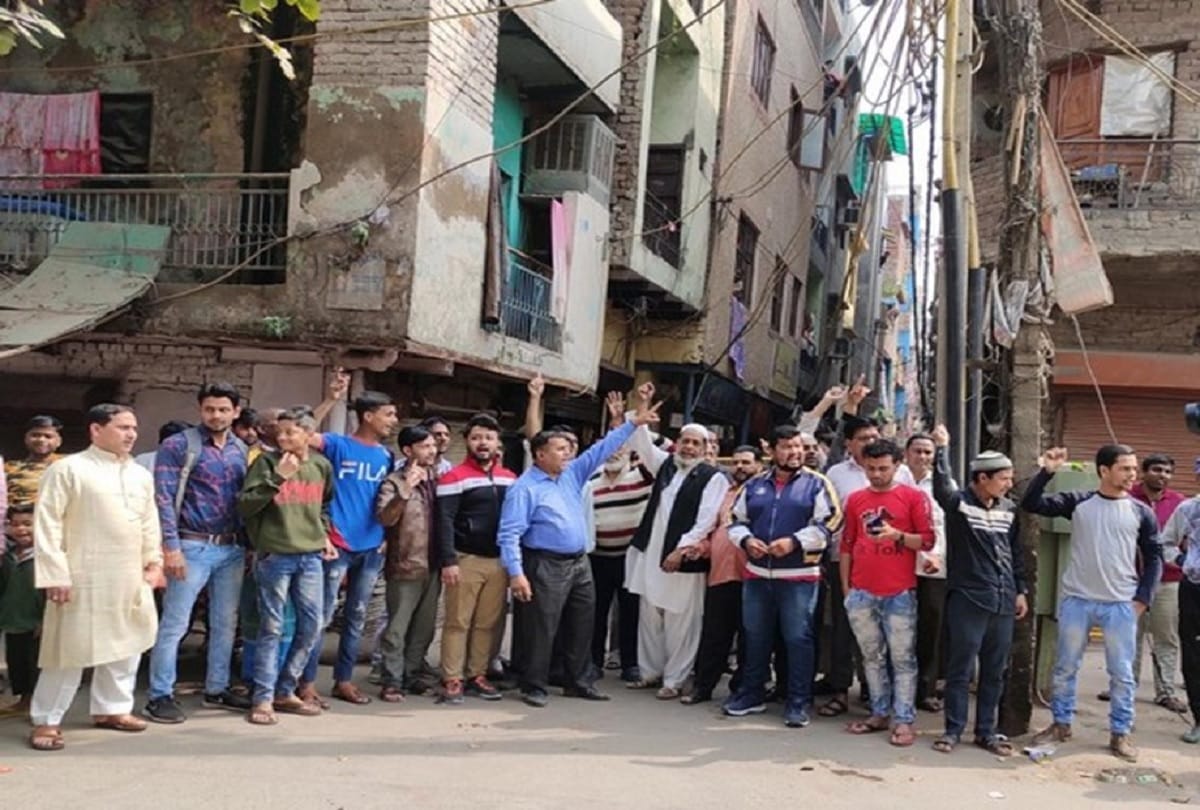 delhi violence Hindu masjid and Muslim temple  protect in shiv vihar
