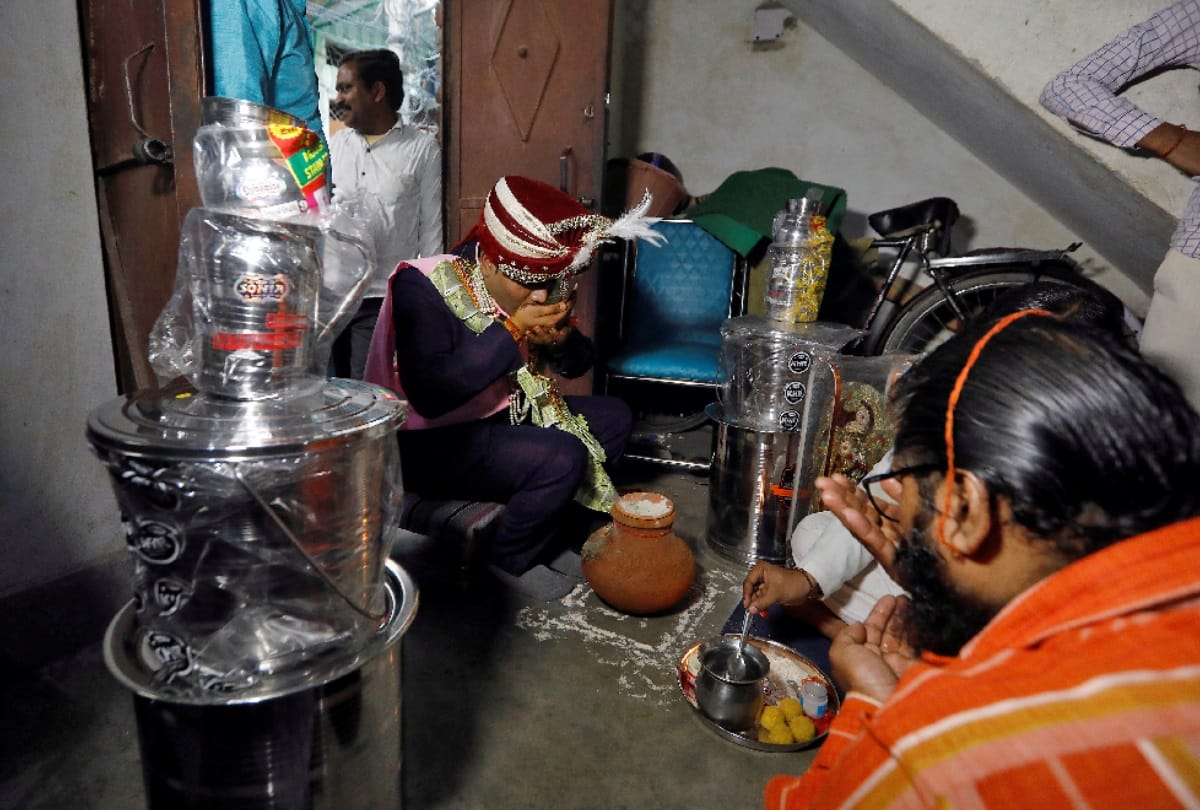 Delhi Violence face of humanity when muslim brothers arranged marriage ceremony of hindu sister