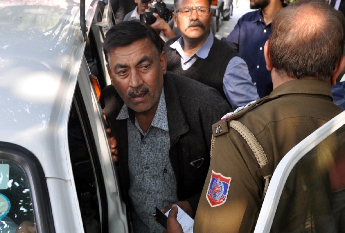delhi violence Countless knife marks found on ib officer ankit sharma body