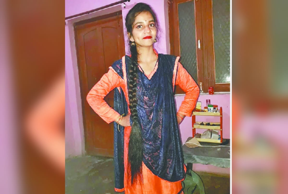 Girl student donate hair for cancer girl in Siddharthnagar