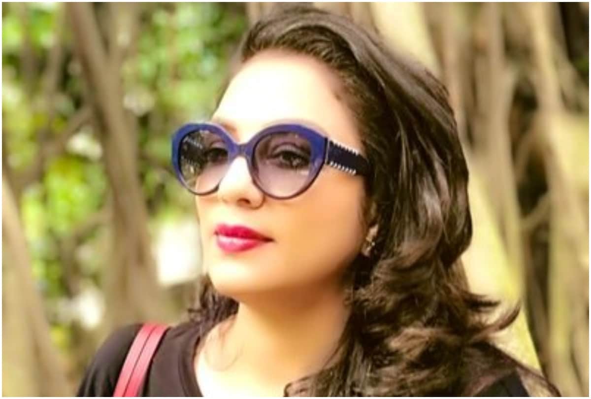 Tamil actress Gayatri Sai file complaint against pizza delivery boy sharing number on adult groups