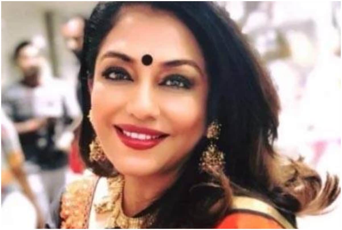 Tamil actress Gayatri Sai file complaint against pizza delivery boy sharing number on adult groups