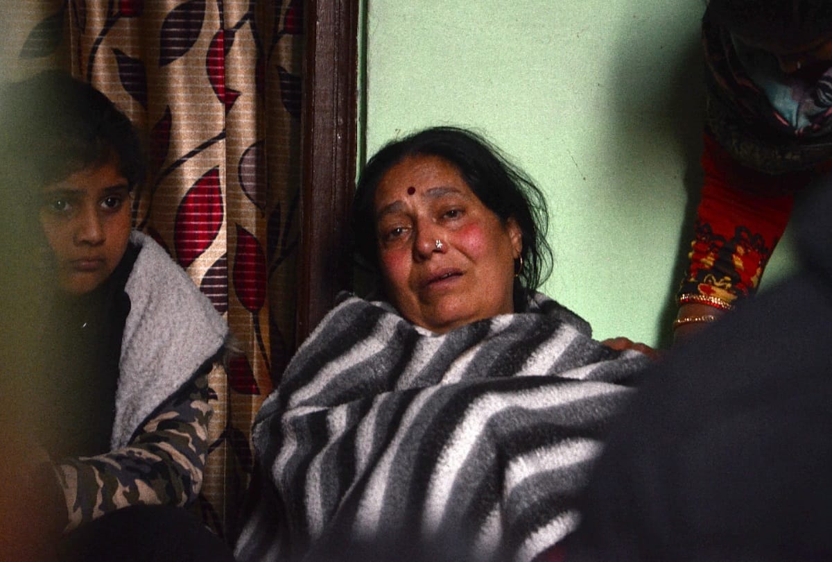 अंकित शर्मा हत्याकांड:पोस्टमार्टम रिपोर्ट से चौंकाने वाला खुलासा, चाकू नहीं  इस वजह से गई थी जान - Delhi Violence Big Revealing In Ib Constable Ankit  Sharma Murder Case In ...