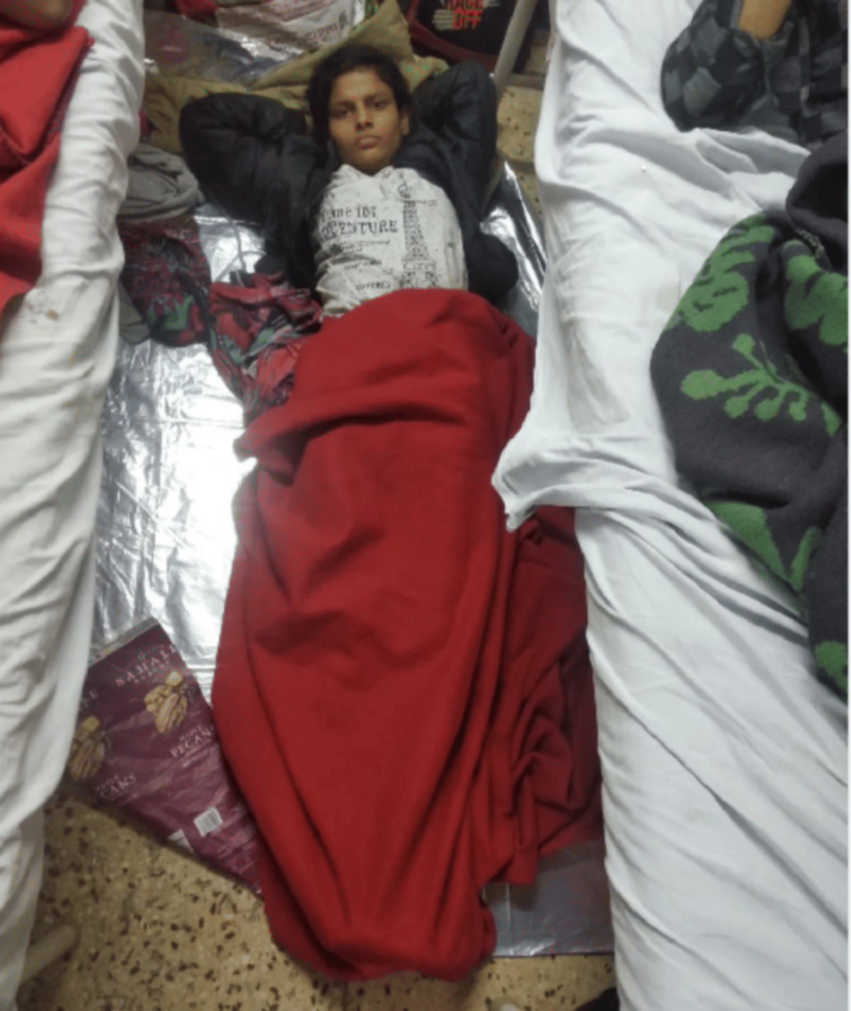 Corona in india patients bringing blankets from home in faridabad govt hospitals