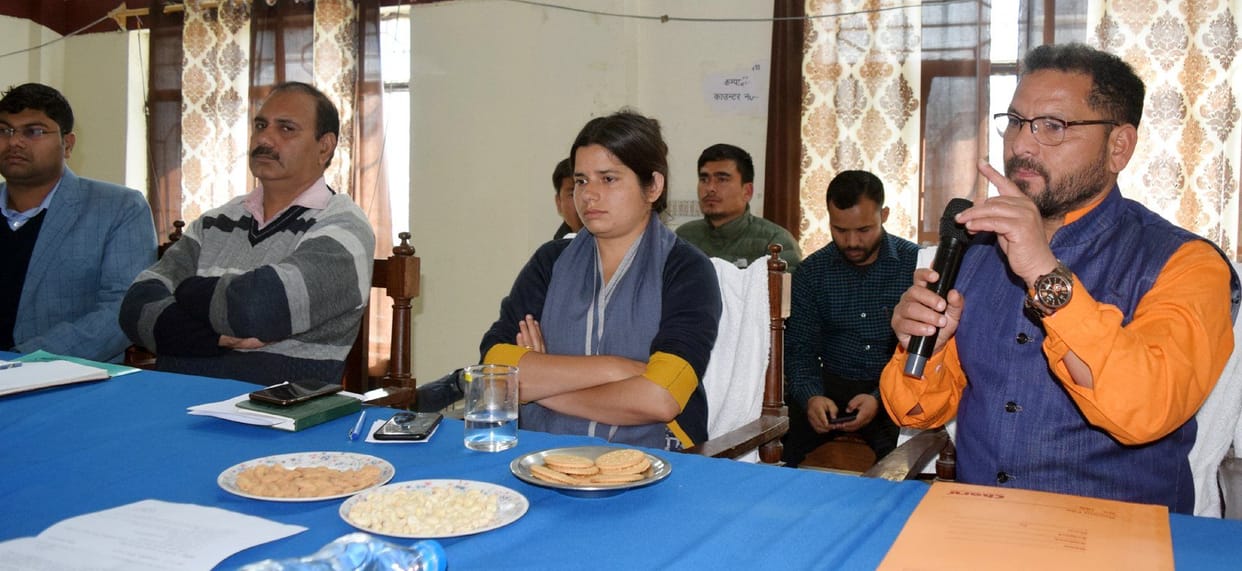Dharchula patients forced to go to Nepal for treatment
