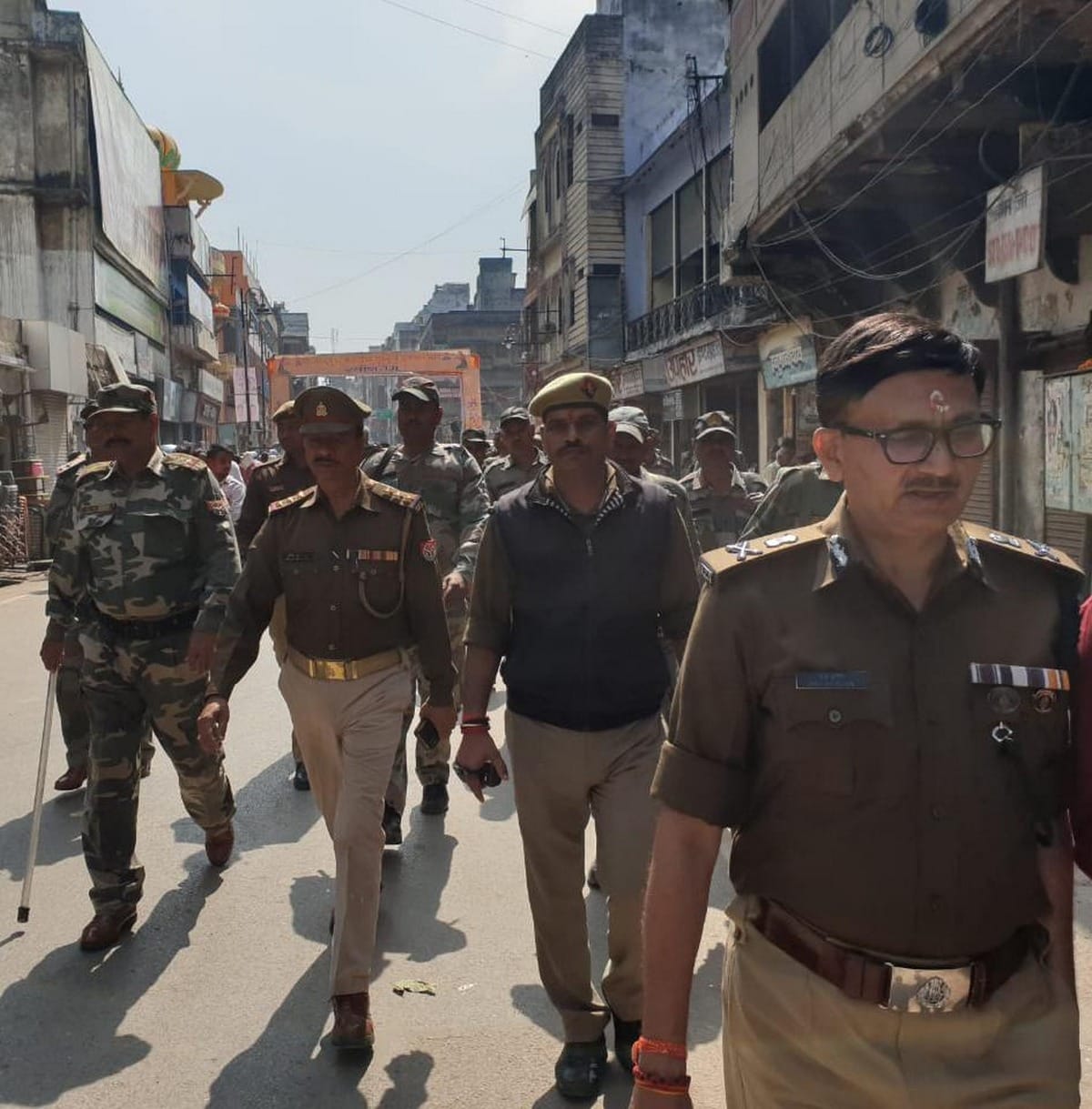 Police alert security on jume ki namaz in purvanchal varanasi ballia azamgarh