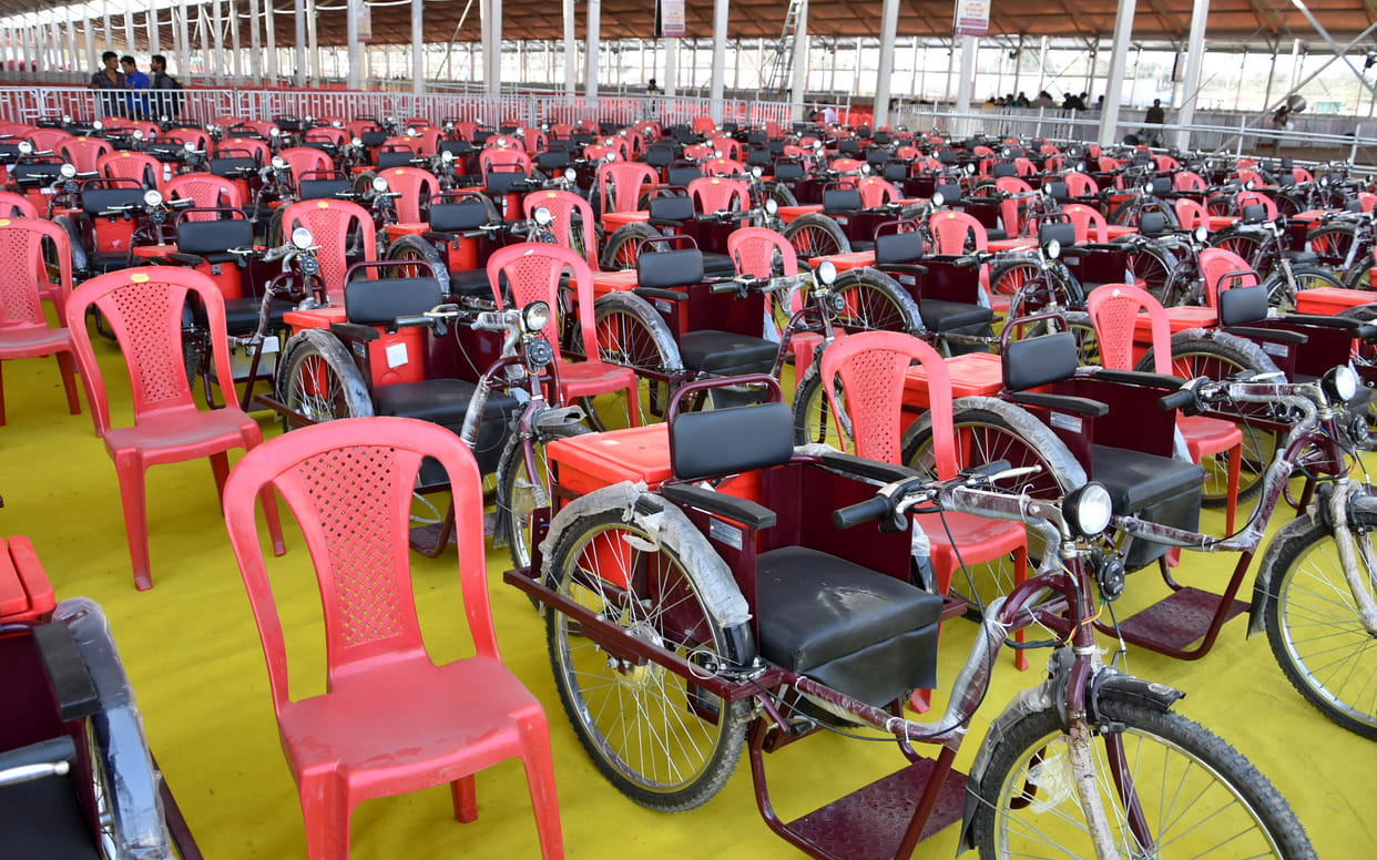Prime Minister will get support in hopes, driving motorized cycle encourages Divyang