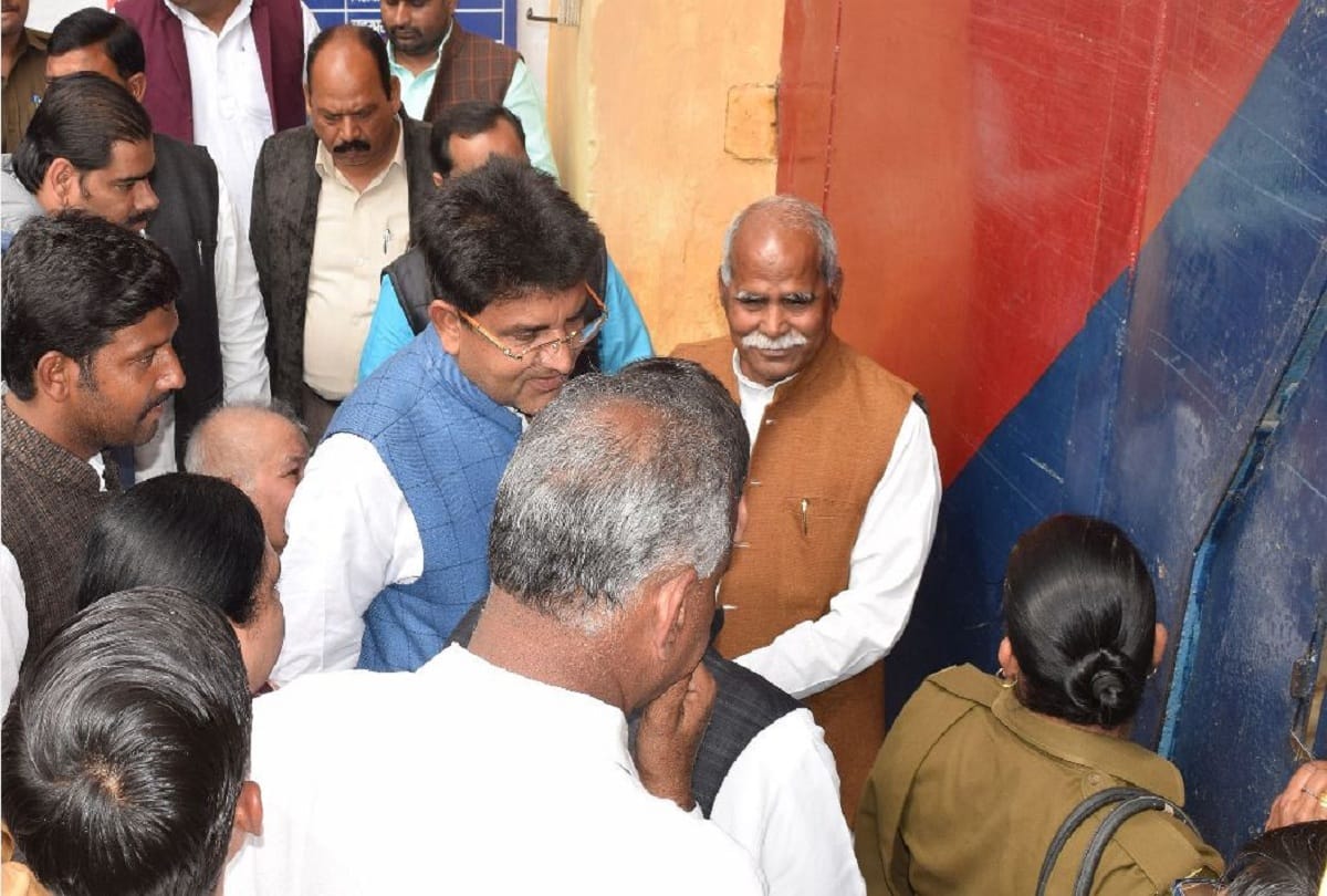 Azam Khan Abdullah Azam Tanzeen Fatma in Sitapur Jail lucknow