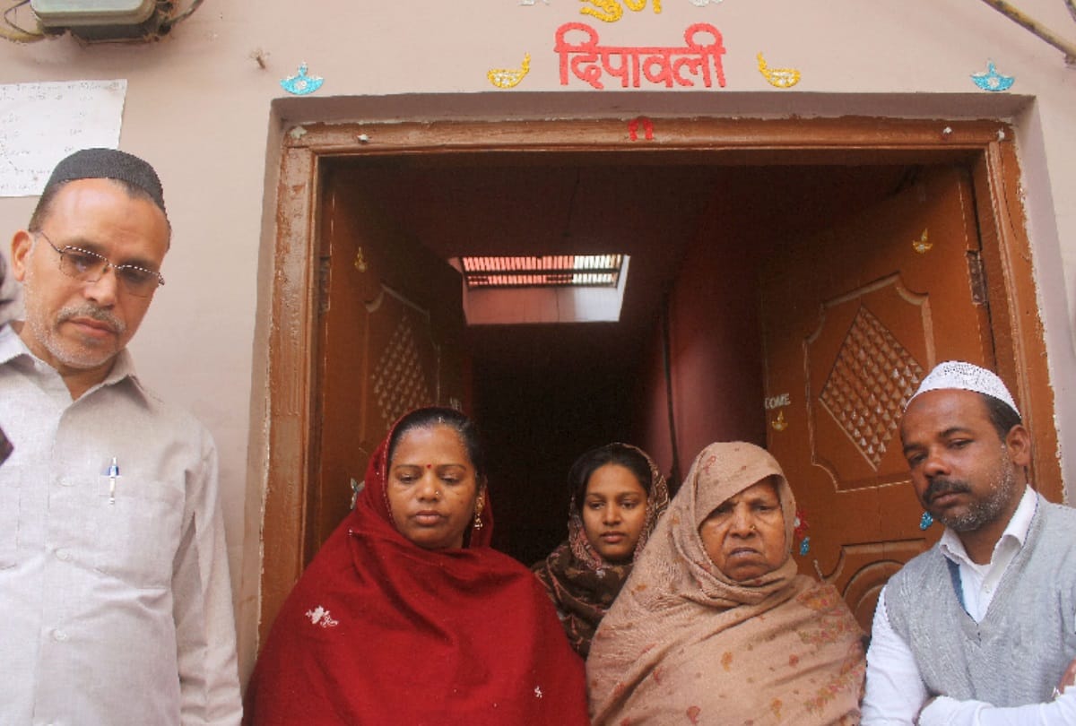 Delhi Violence: humanity again wins when muslims save temple and hindus save mosque