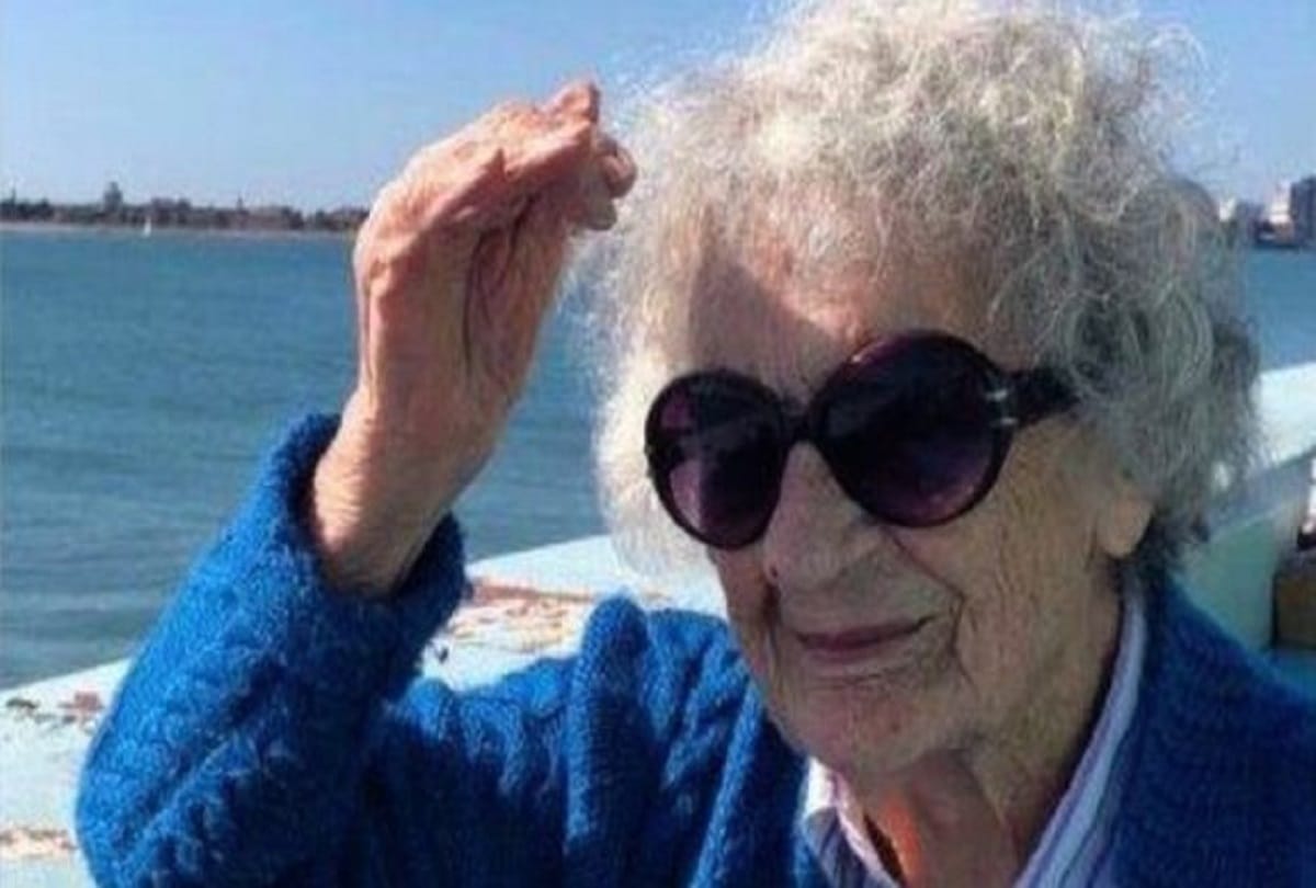 100 years old woman celebrates 25th birthday on leap year