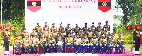 Honor of valor, soldiers awarded with army medal