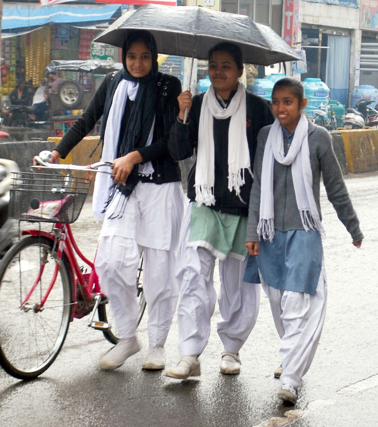 Rain caused waterlogging in many markets, people upset