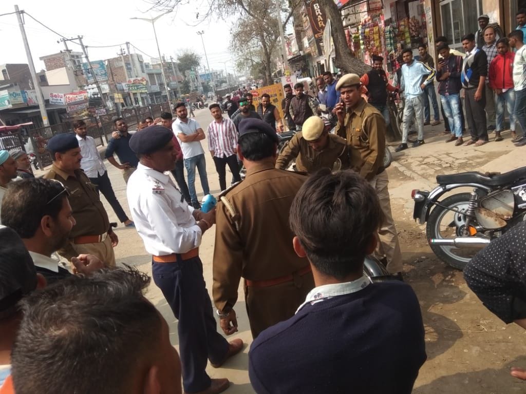 challan, Invoices of 15 drivers were deducted for violating rules, traffic police, fatehabad
