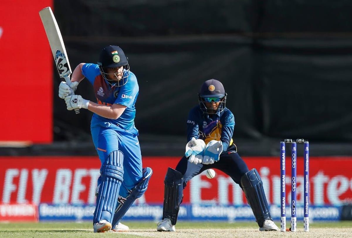 Women World Cup 2020: Shafali Verma smacks boundary from behind the stumps vs Sri Lanka