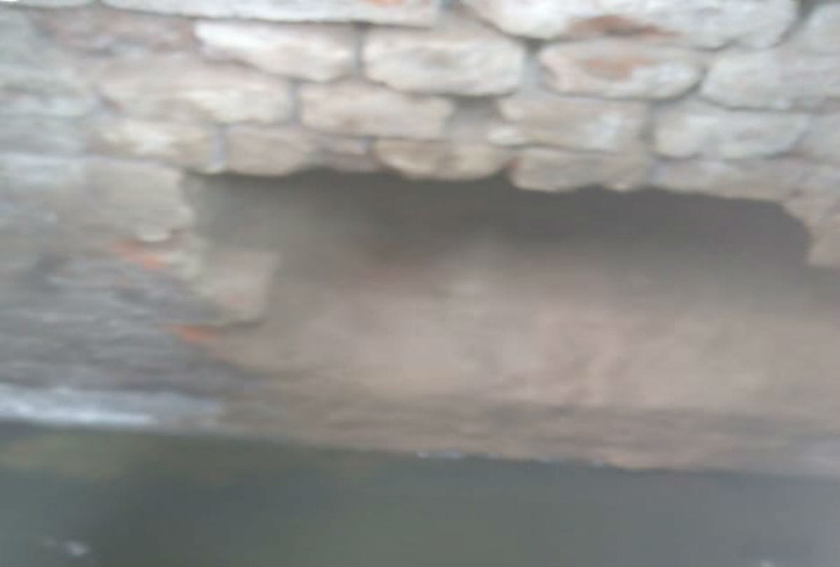 Thieves dug ten feet long tunnel for theft in agra