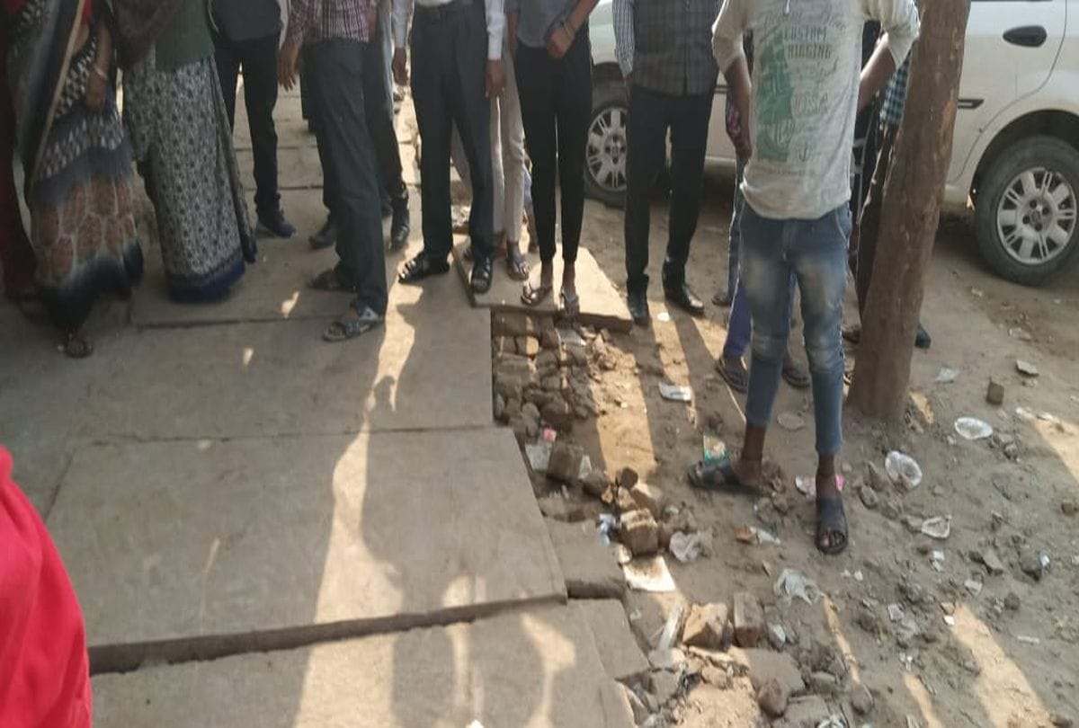 Thieves dug ten feet long tunnel for theft in agra