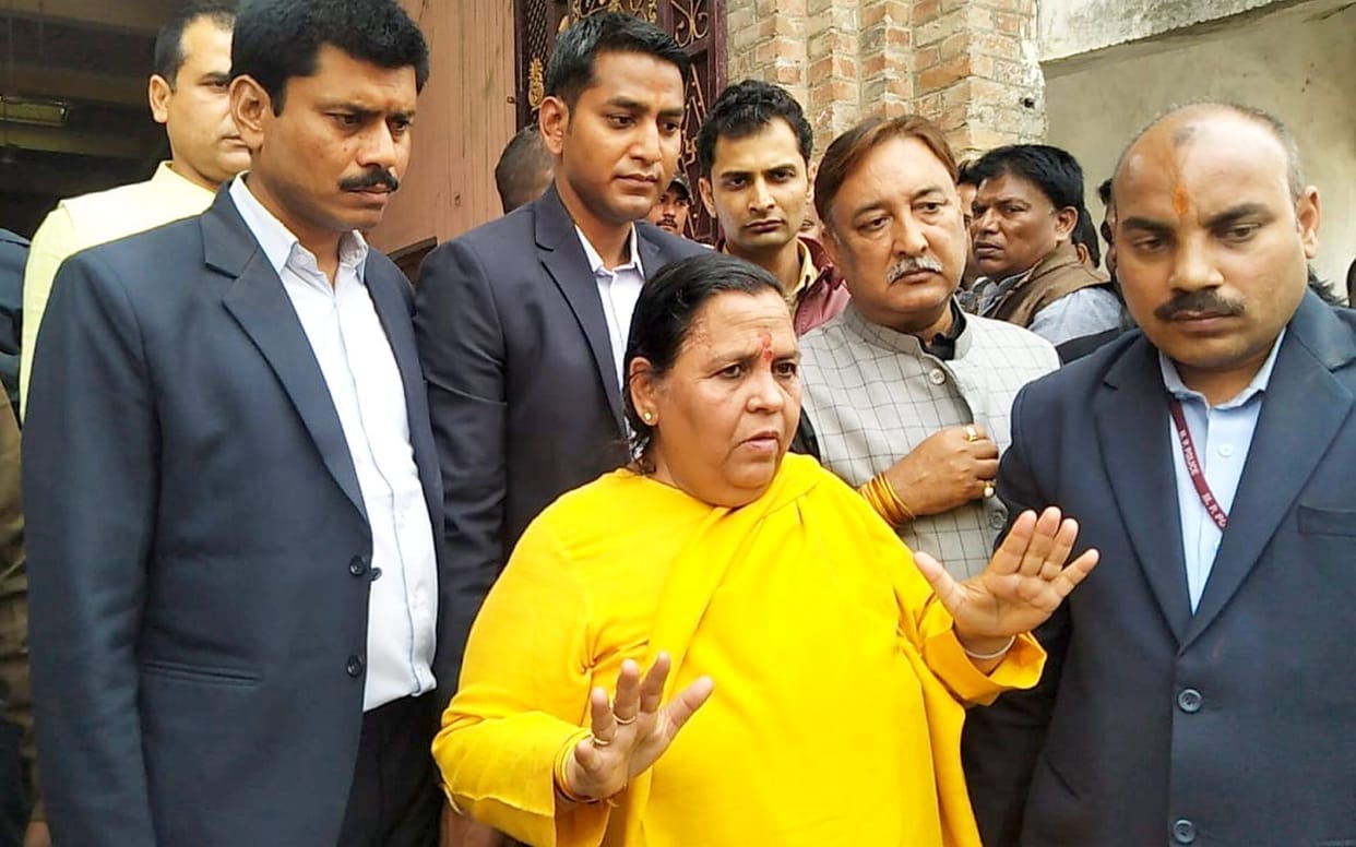 Uma Bharti visits ayodhya after verdict.