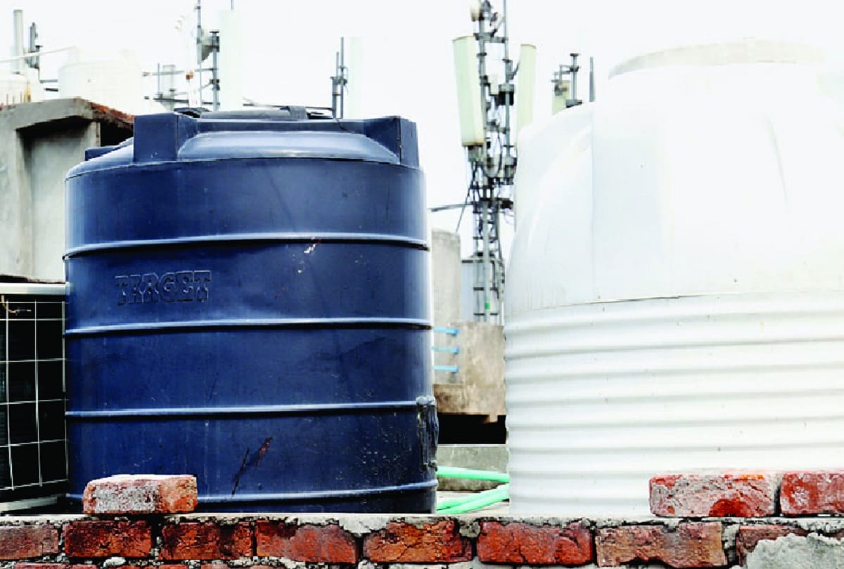 Miscreants also broke tanks, now people are craving for water
