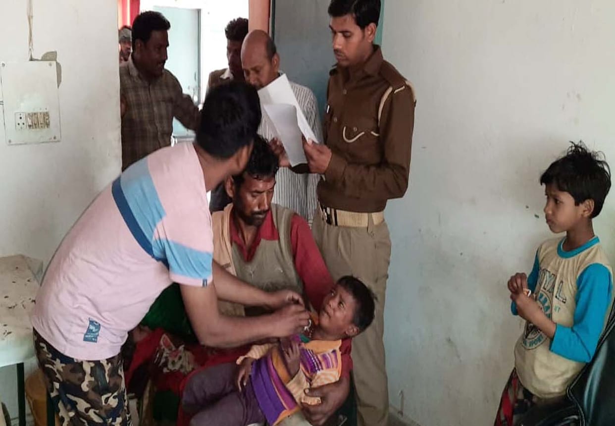 Three people including two innocents injured with sword in hardoi