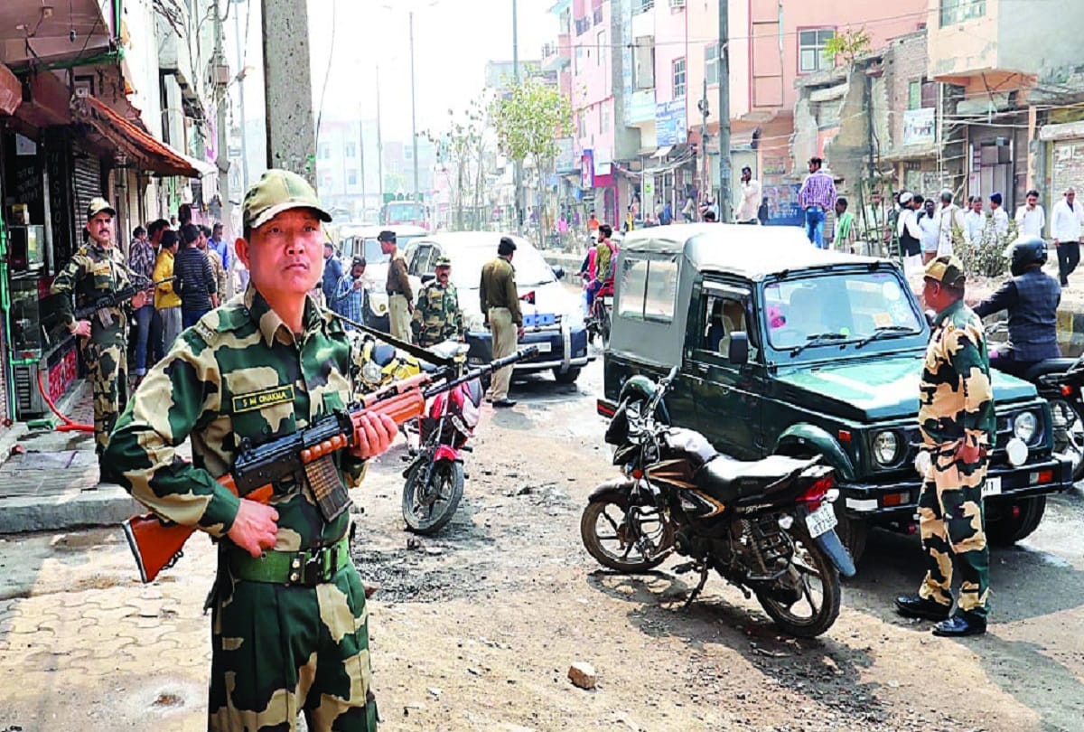 Life returned to track after violence in delhi