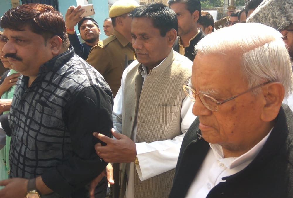Ahmad Hasan meets to Azam Khan in Sitapur Jail.