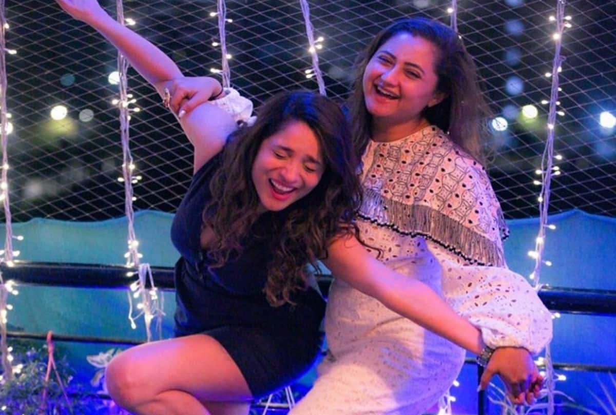 Rashami Desai celebrates 10 years friendship with Ankita Lokhande shared pictures on Instagram