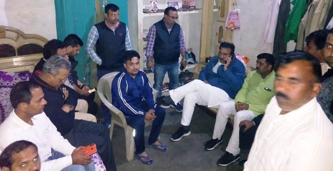 Ankit Sharma's ashes in Haridwar immersed in the Ganges
