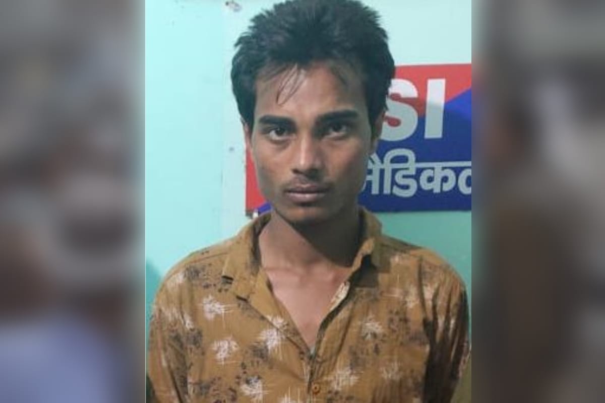 Honour killing: brother stabbed  his sister to death with knife on road in Meerut