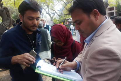 Delhi Violence update: People trying to find missing person in mortuary at GTB Nagar