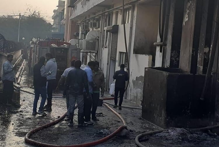 Fire breaks out at factory in Kundli of Haryana