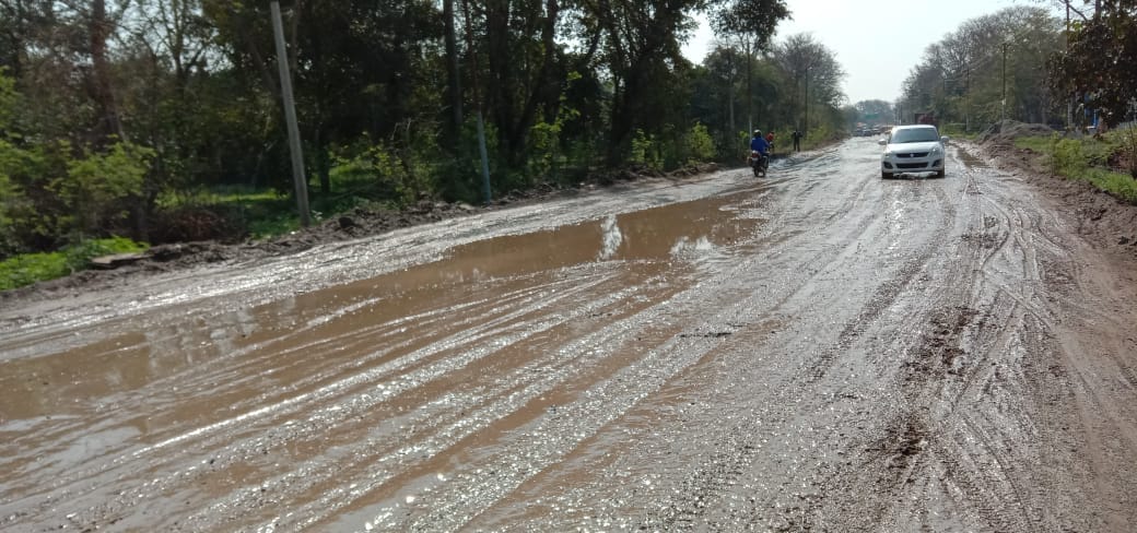 rain in amroha roads overload with flood