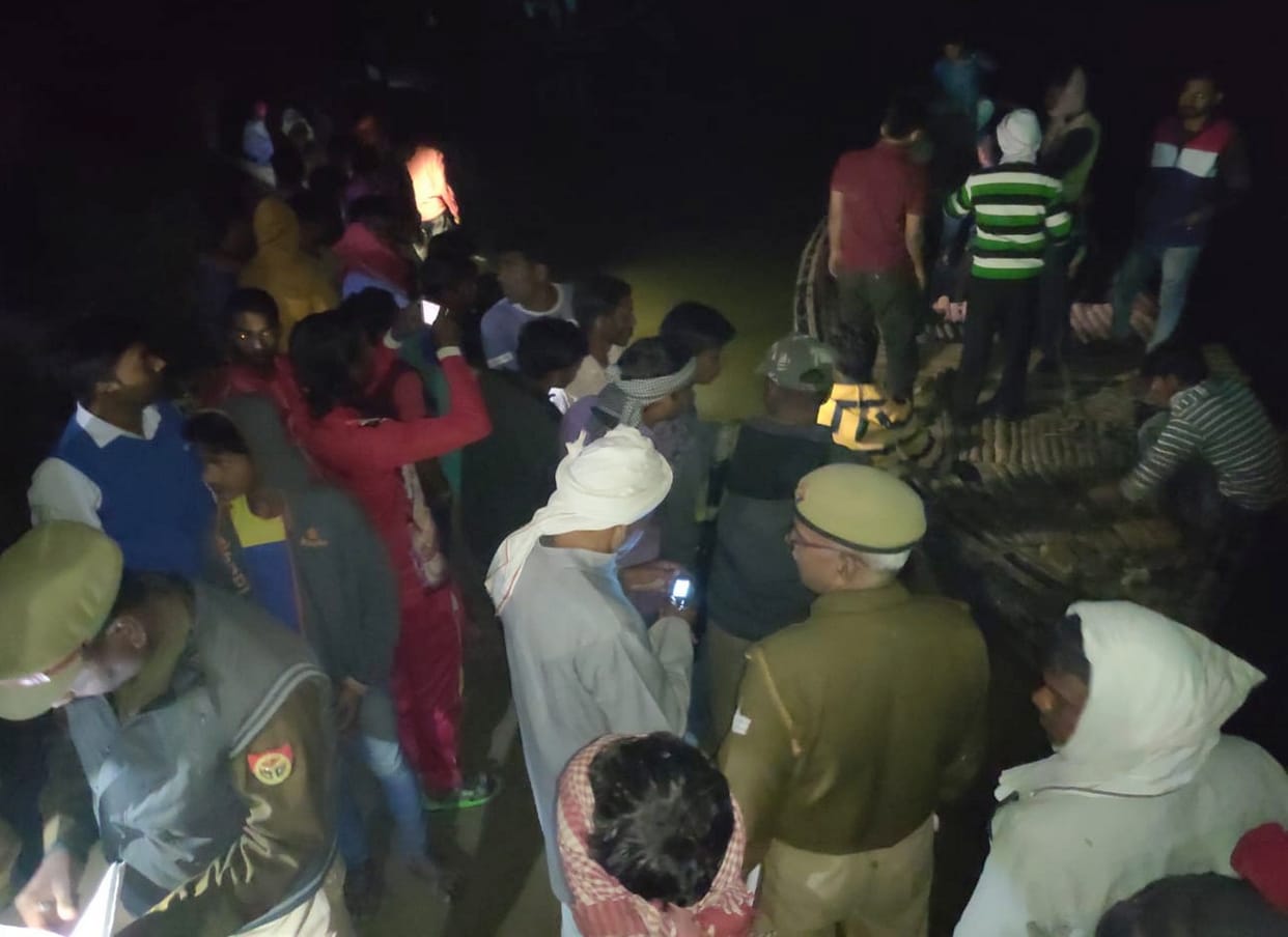 Boat overturns in Mahuji, 6 missing